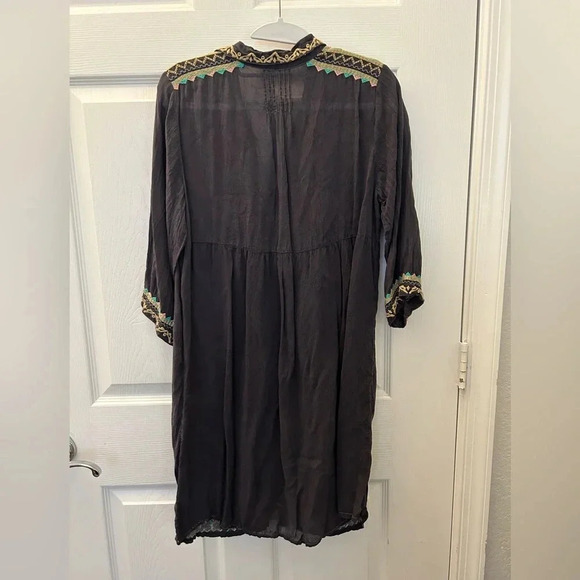 Johnny Was
Brisa Button-Front Shirtdress small - Picture 3 of 6